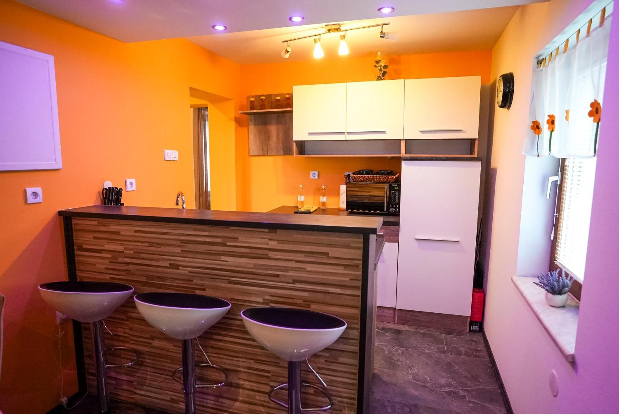Honey Apartment Лендава Екстериор снимка